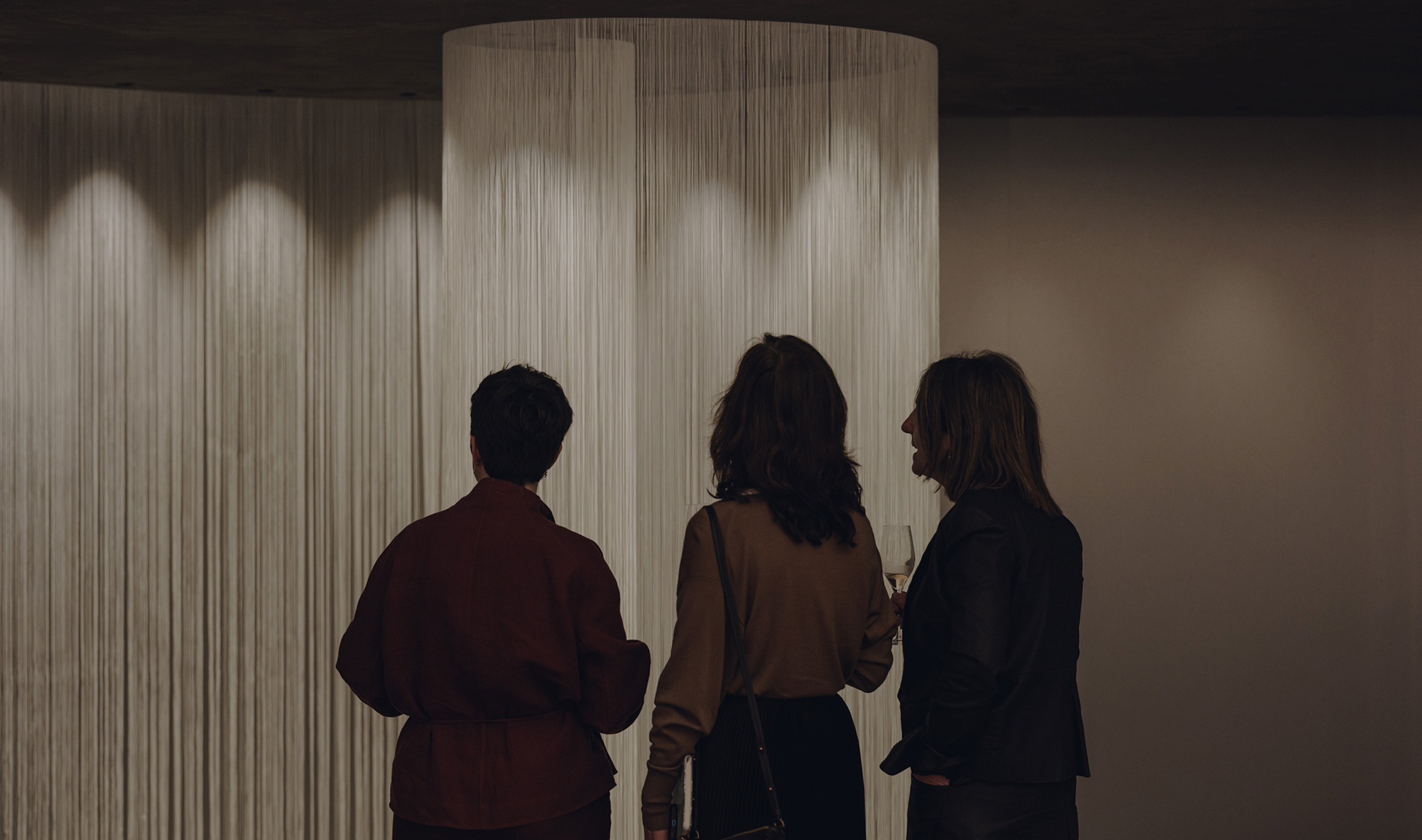 «Espiral»: el nuevo espacio efímero de L35 Architects y Arkoslight